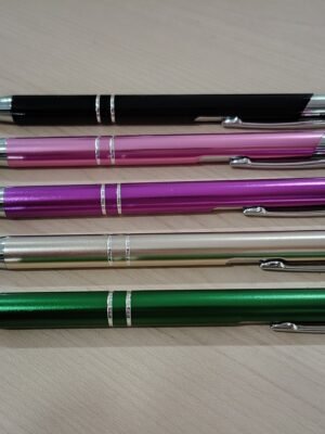 Lapicera metálica, tinta azul