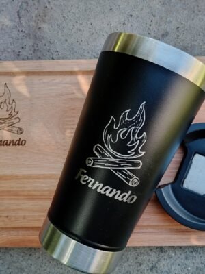 Tabla asado con vaso cervecero